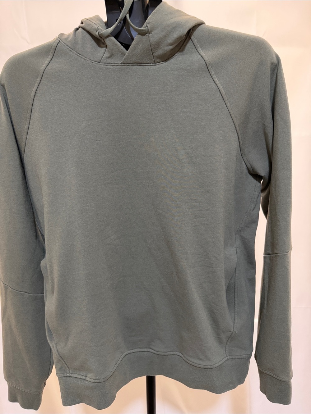 Lululemon Men’s City Street Pullover Hoodie